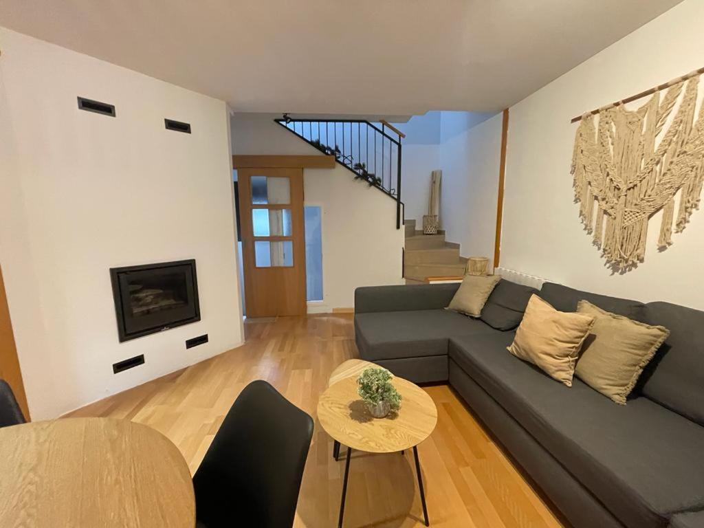 Apartamento La Anaza Villanúa Kültér fotó